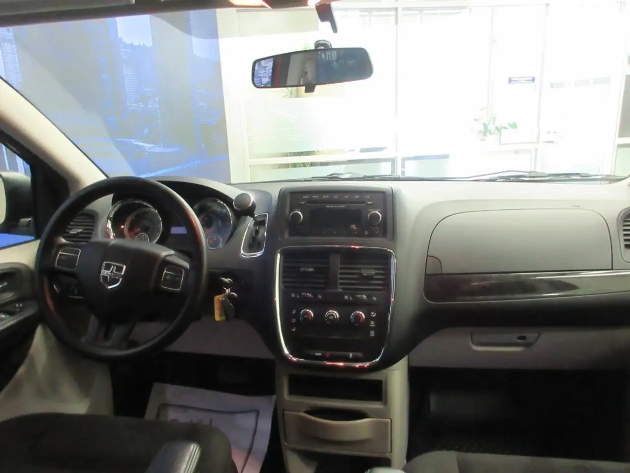 Dodge Grand Caravan photo Dodge Grand Caravan