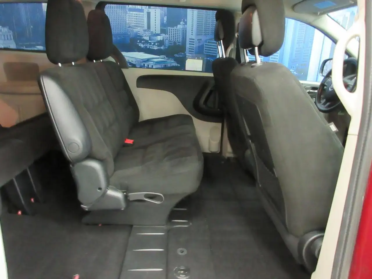 Dodge Grand Caravan photo Dodge Grand Caravan