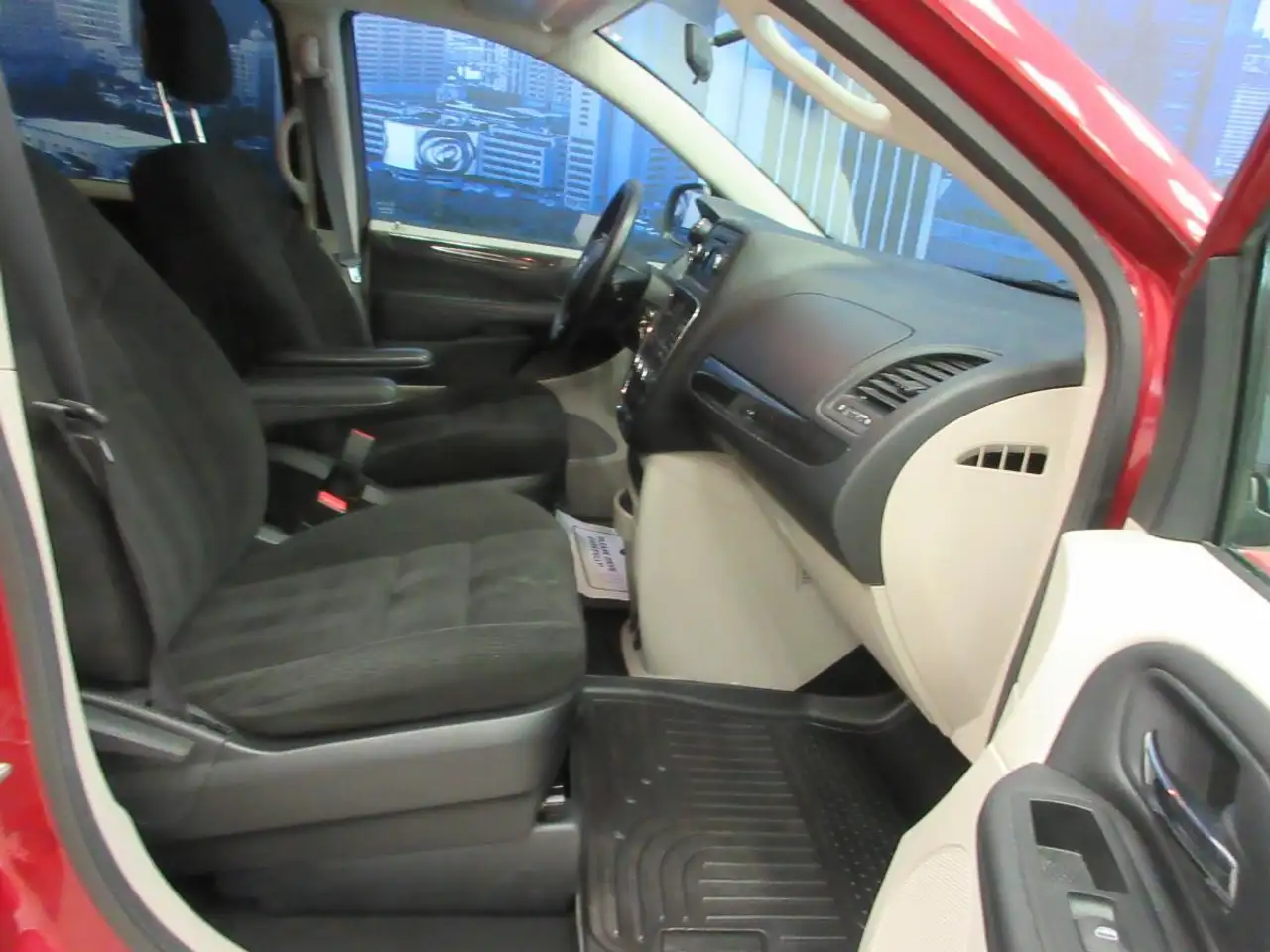 Dodge Grand Caravan photo Dodge Grand Caravan