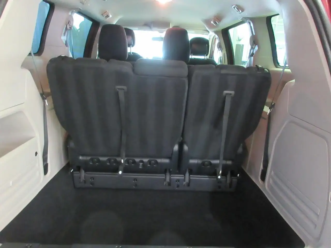 Dodge Grand Caravan photo Dodge Grand Caravan