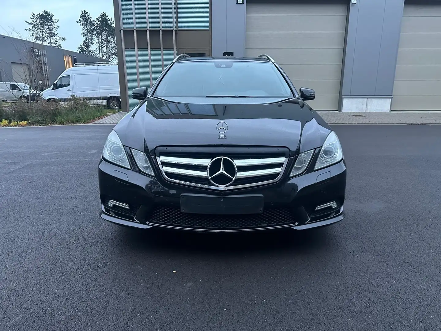 Mercedes-Benz E 220 E 220 CDI BE Avantgarde Start/Stop PACK AMG Zwart - 1