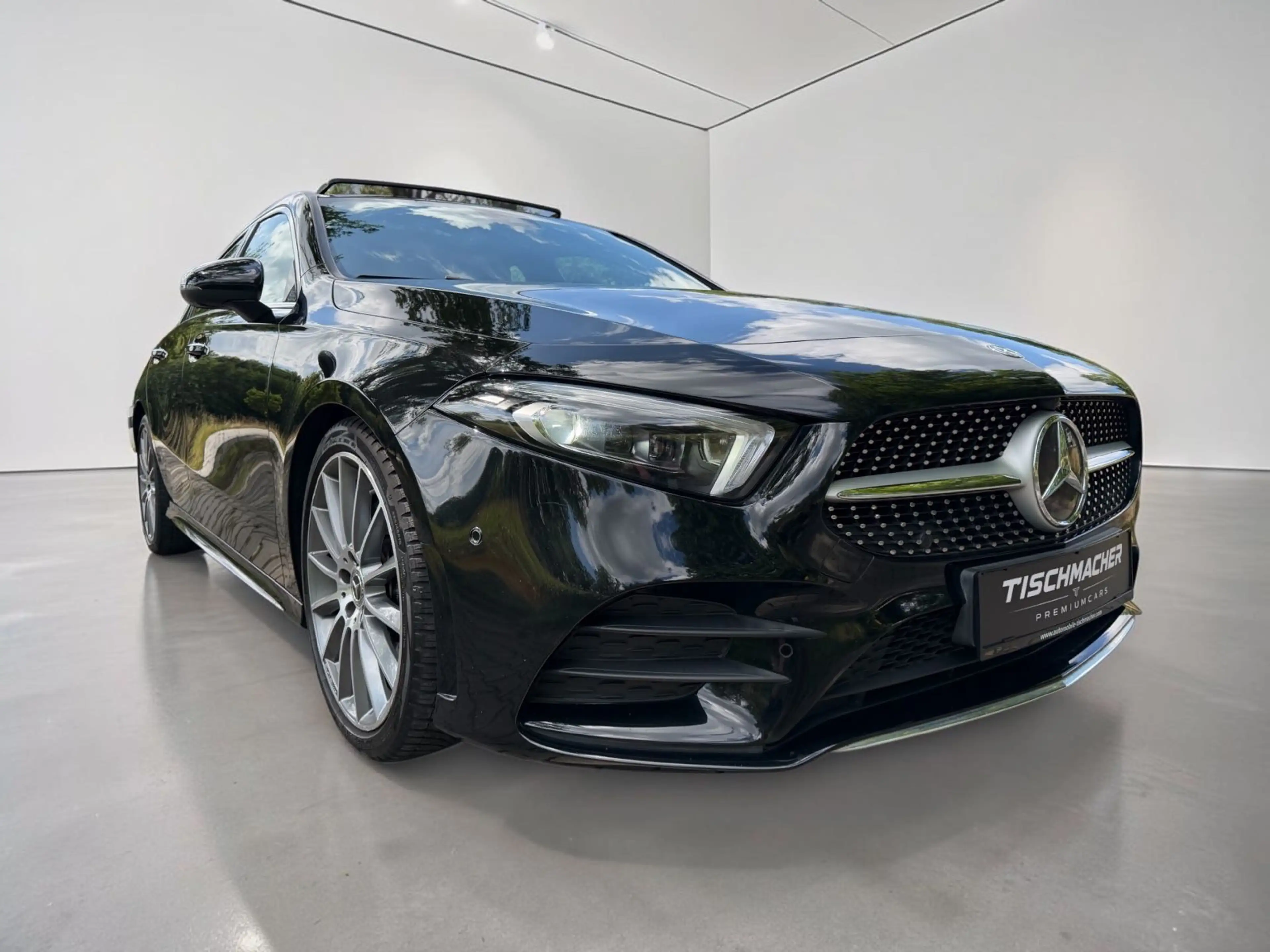 Mercedes-Benz A 220 | 4 - Matic| PANO| BURMESTER| LED| 360° — photo 5