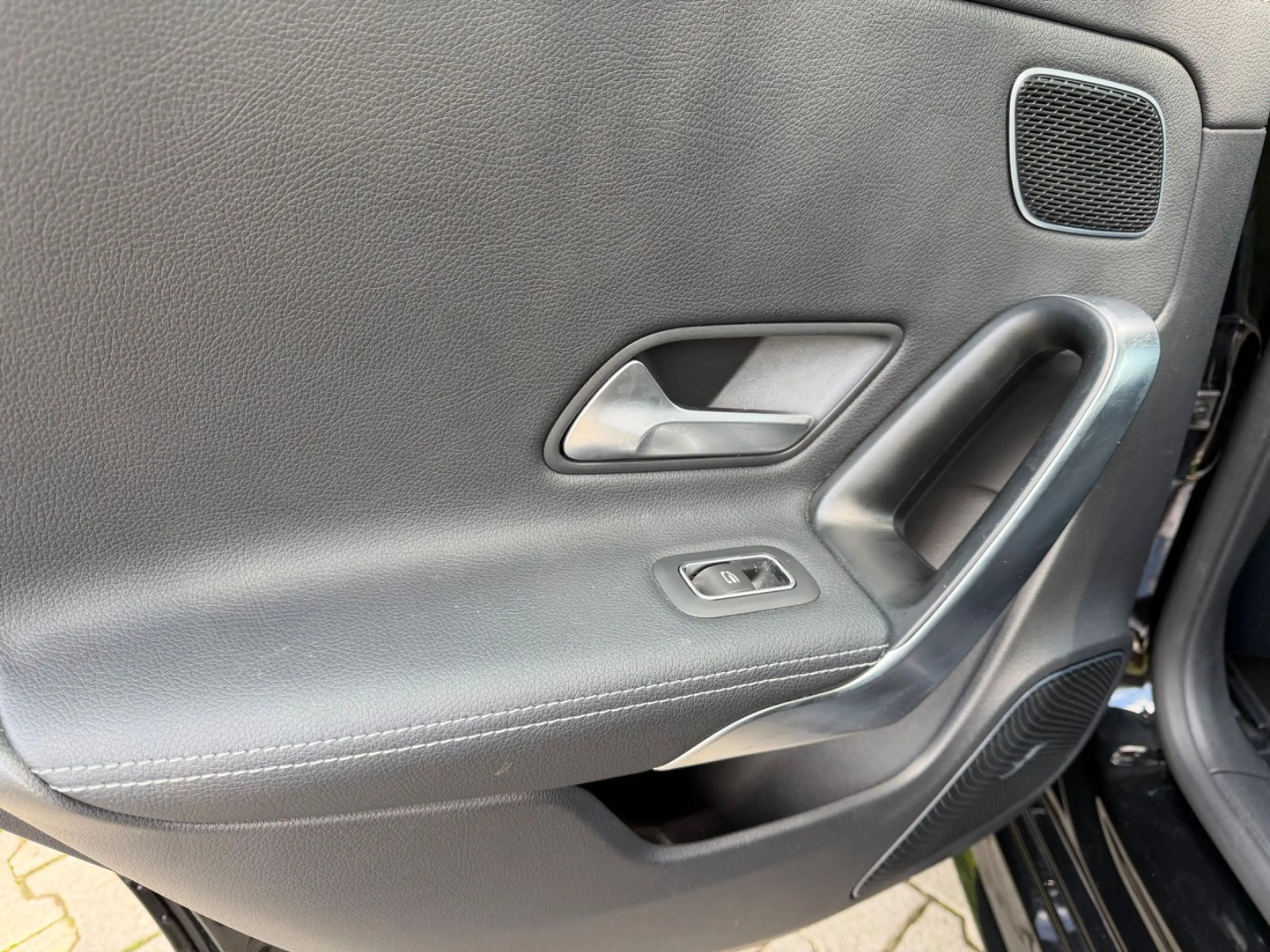 Mercedes-Benz A 220 | 4 - Matic| PANO| BURMESTER| LED| 360° — photo 28