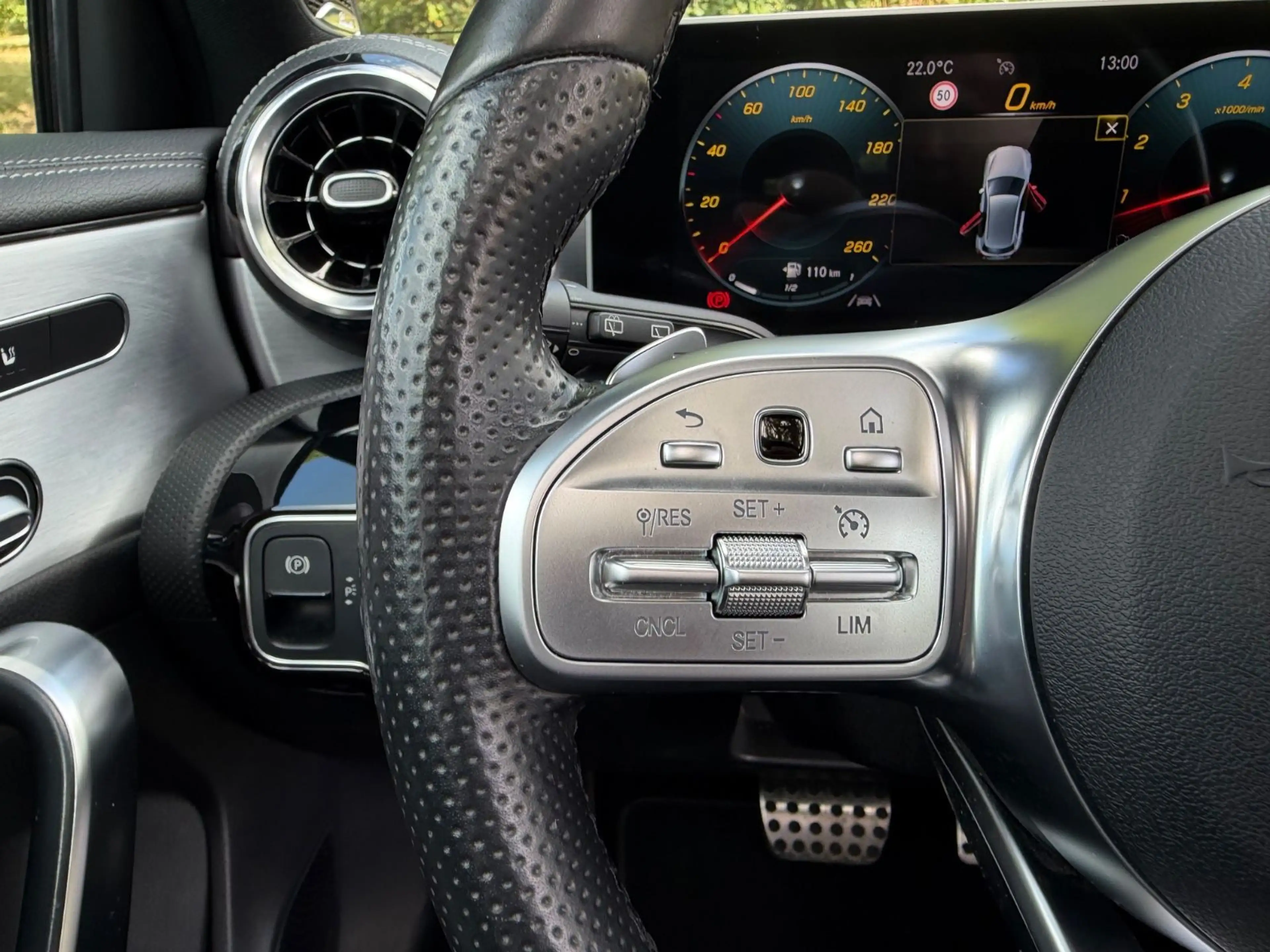 Mercedes-Benz A 220 | 4 - Matic| PANO| BURMESTER| LED| 360° — photo 14