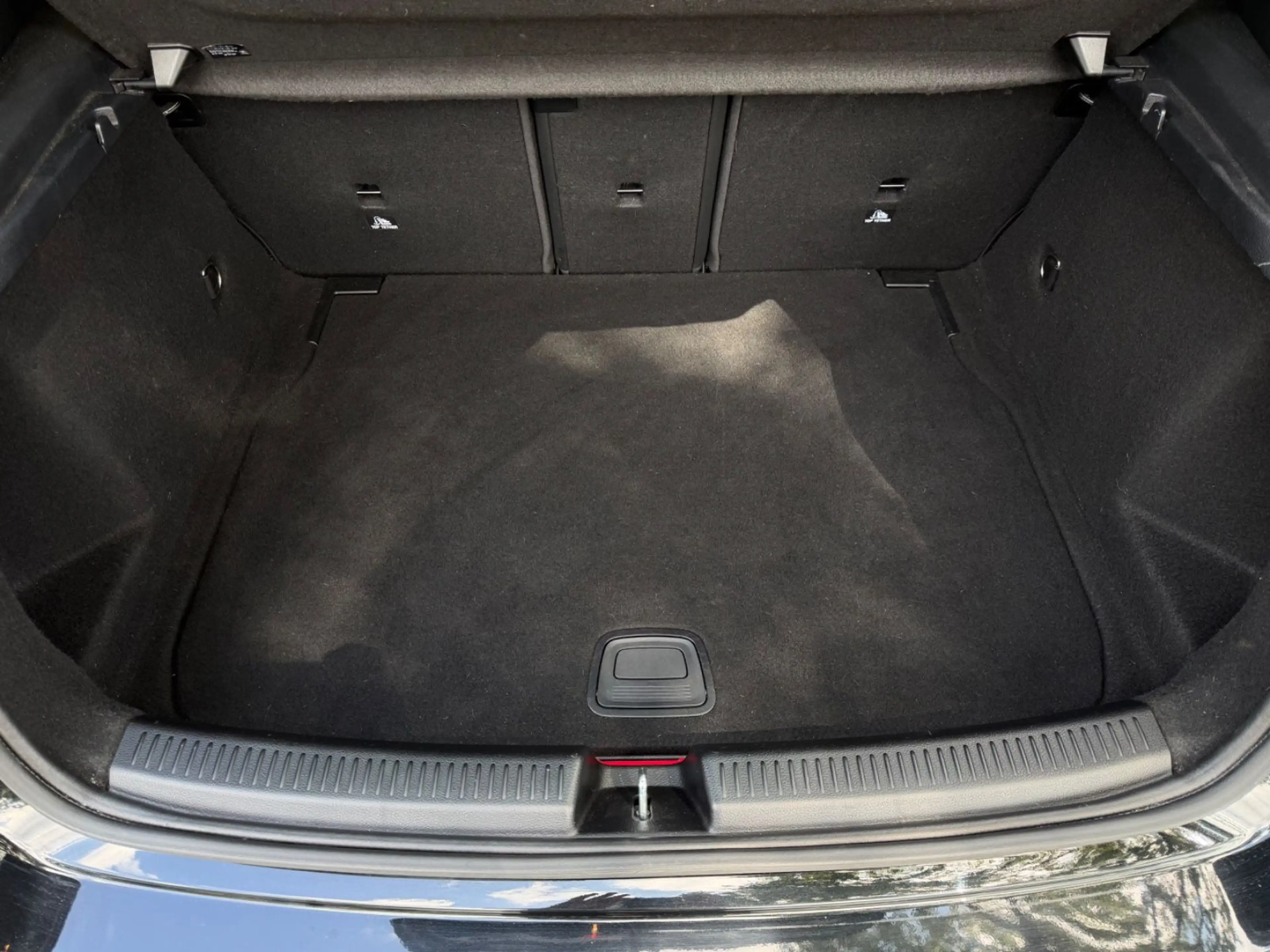 Mercedes-Benz A 220 | 4 - Matic| PANO| BURMESTER| LED| 360° — photo 24