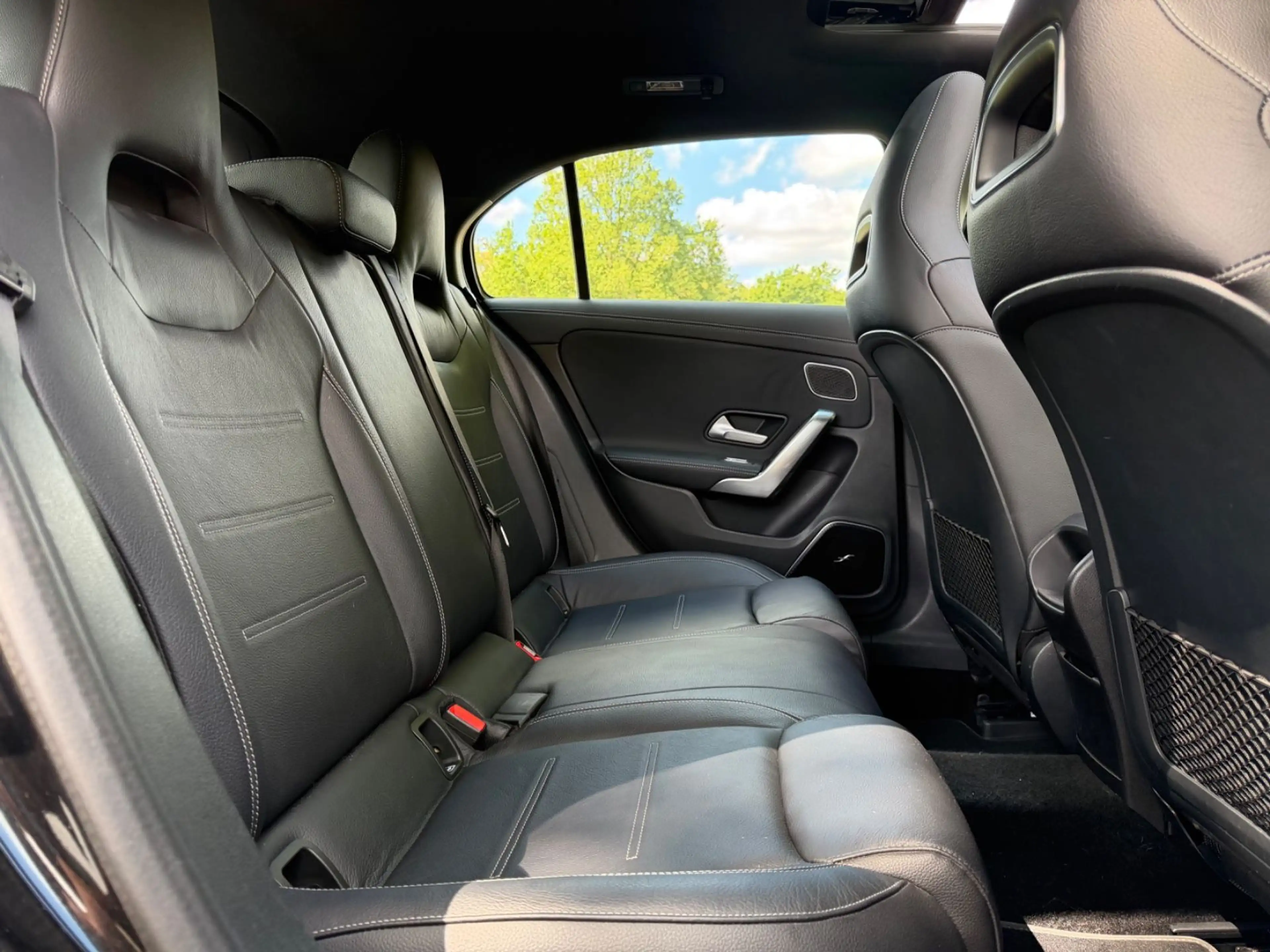 Mercedes-Benz A 220 | 4 - Matic| PANO| BURMESTER| LED| 360° — photo 30