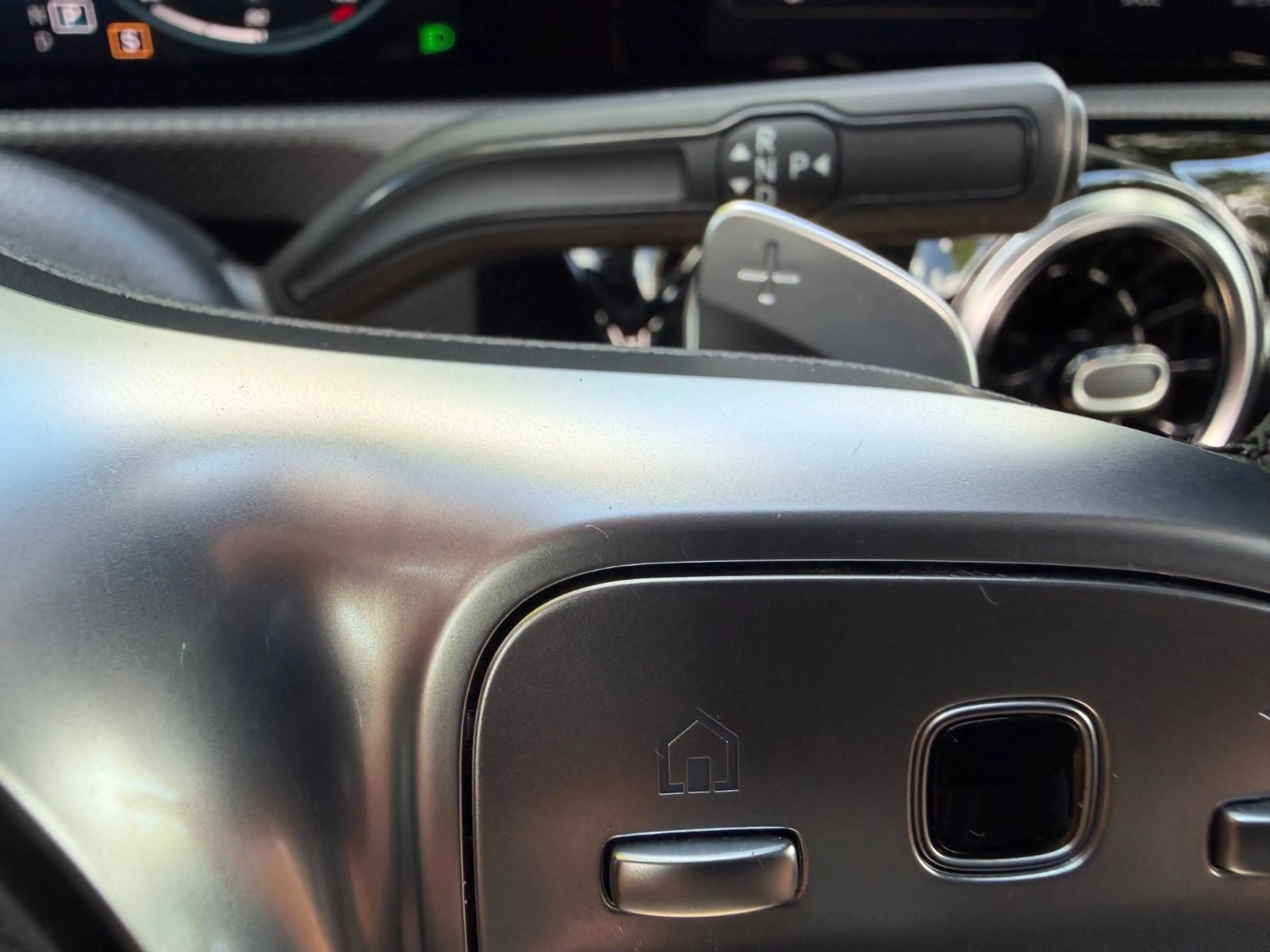 Mercedes-Benz A 220 | 4 - Matic| PANO| BURMESTER| LED| 360° — photo 40