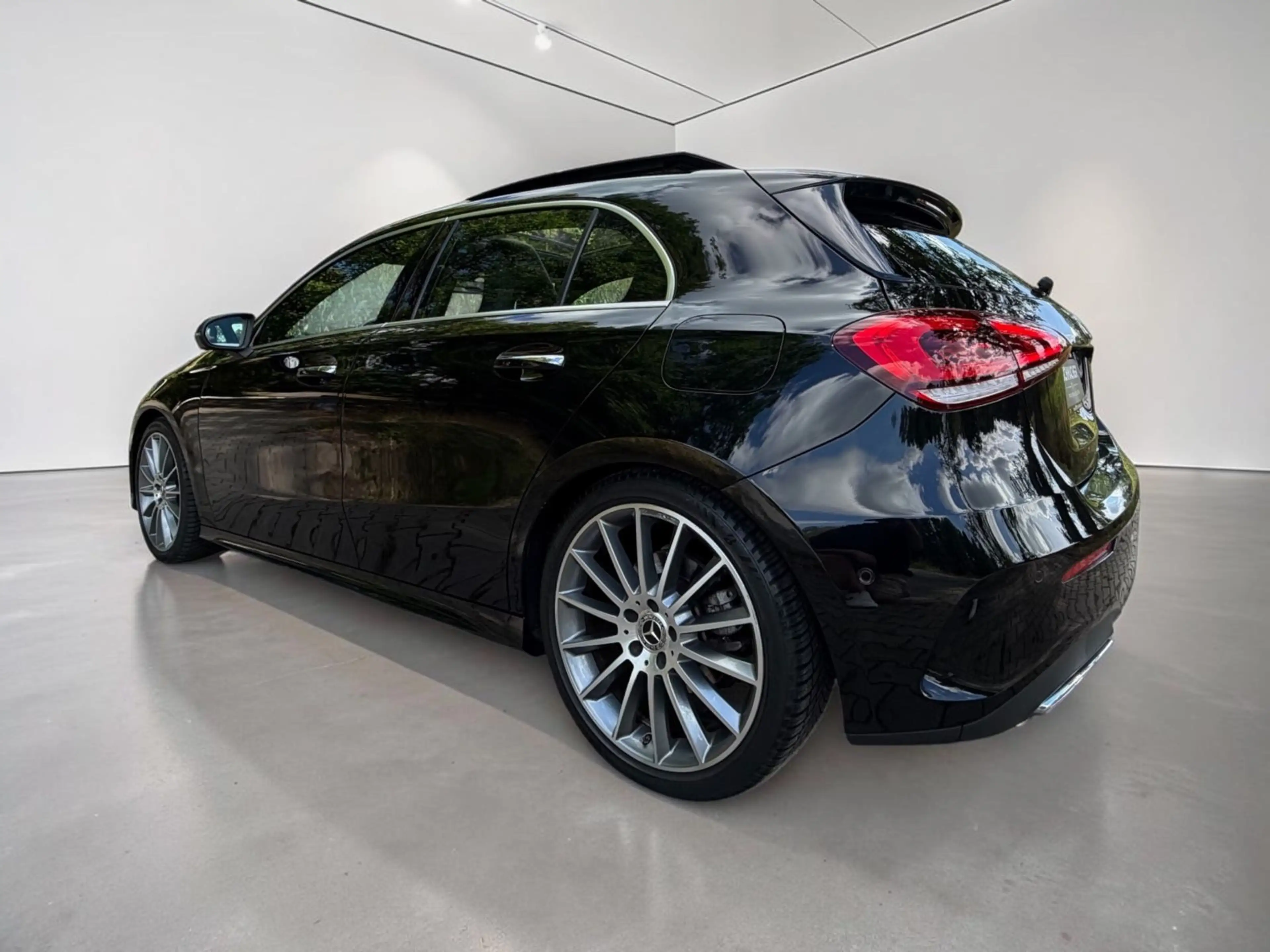 Mercedes-Benz A 220 | 4 - Matic| PANO| BURMESTER| LED| 360° — photo 2