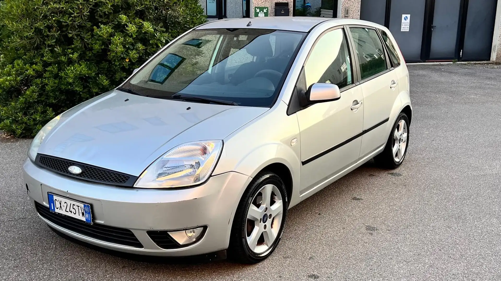 Ford Fiesta Fiesta 5p 1.2 Argento - 1
