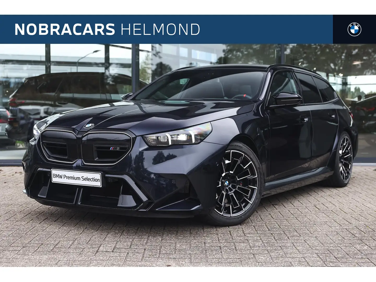 BMW M5 5 Serie Touring Automaat / Panoramadak / Trekhaak Zwart - 1
