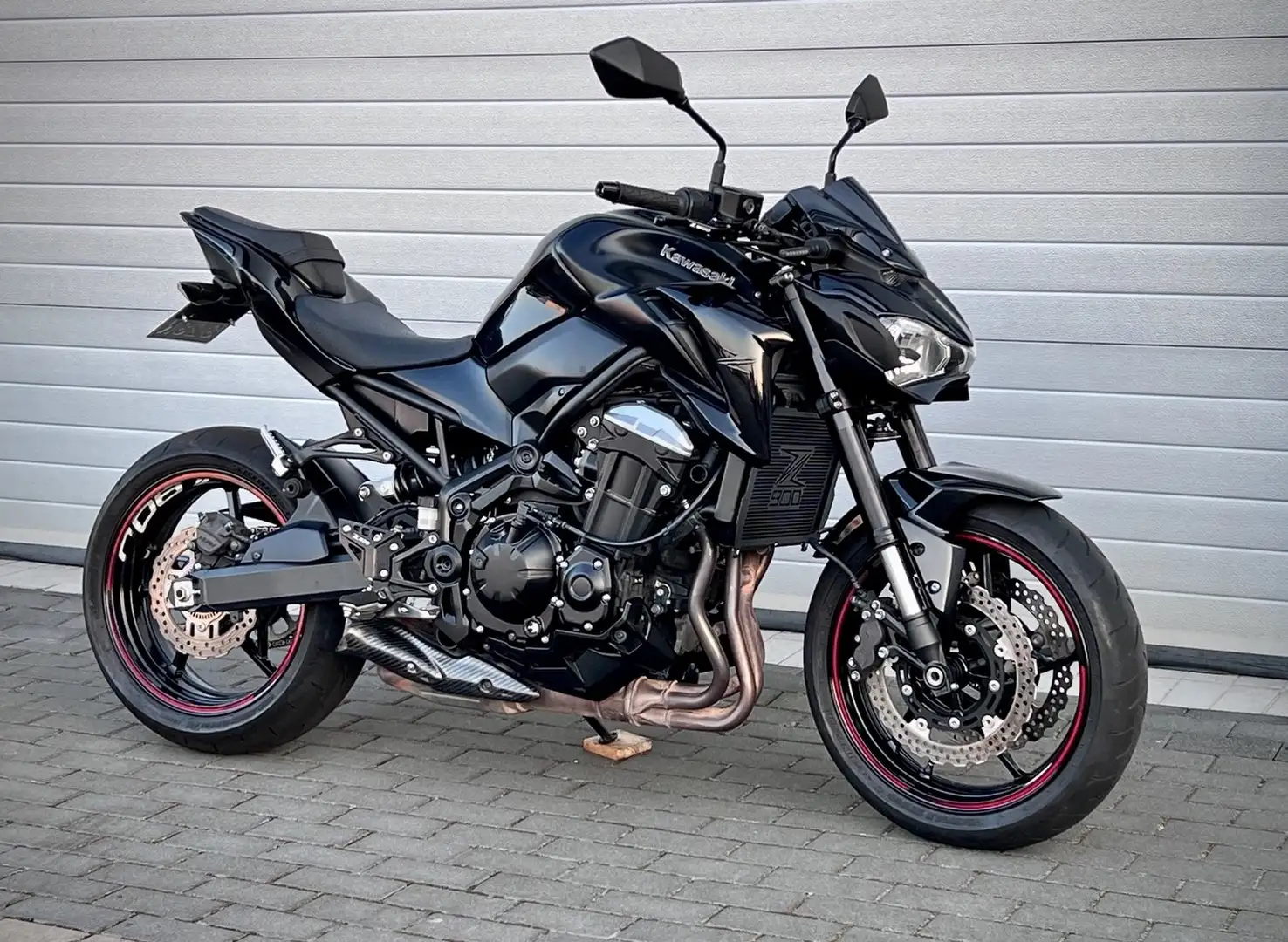 Kawasaki Z 900 Negro - 2