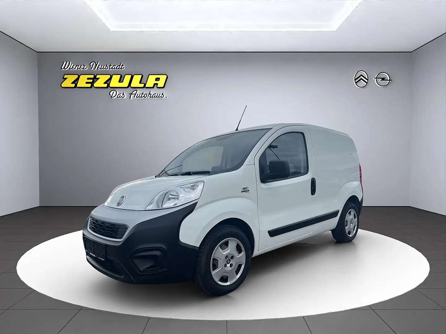 Fiat Fiorino Fiorino 1,3 MultiJet 95 Basis Blanc - 1