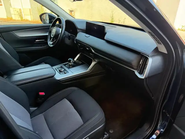 Mazda CX-60 view 10