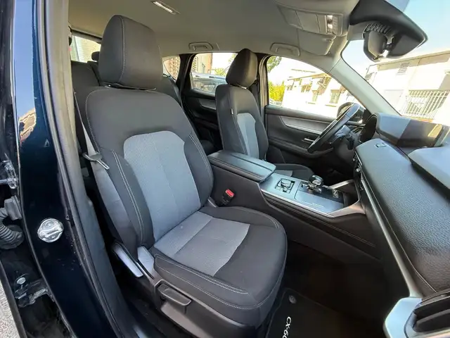 Mazda CX-60 view 11