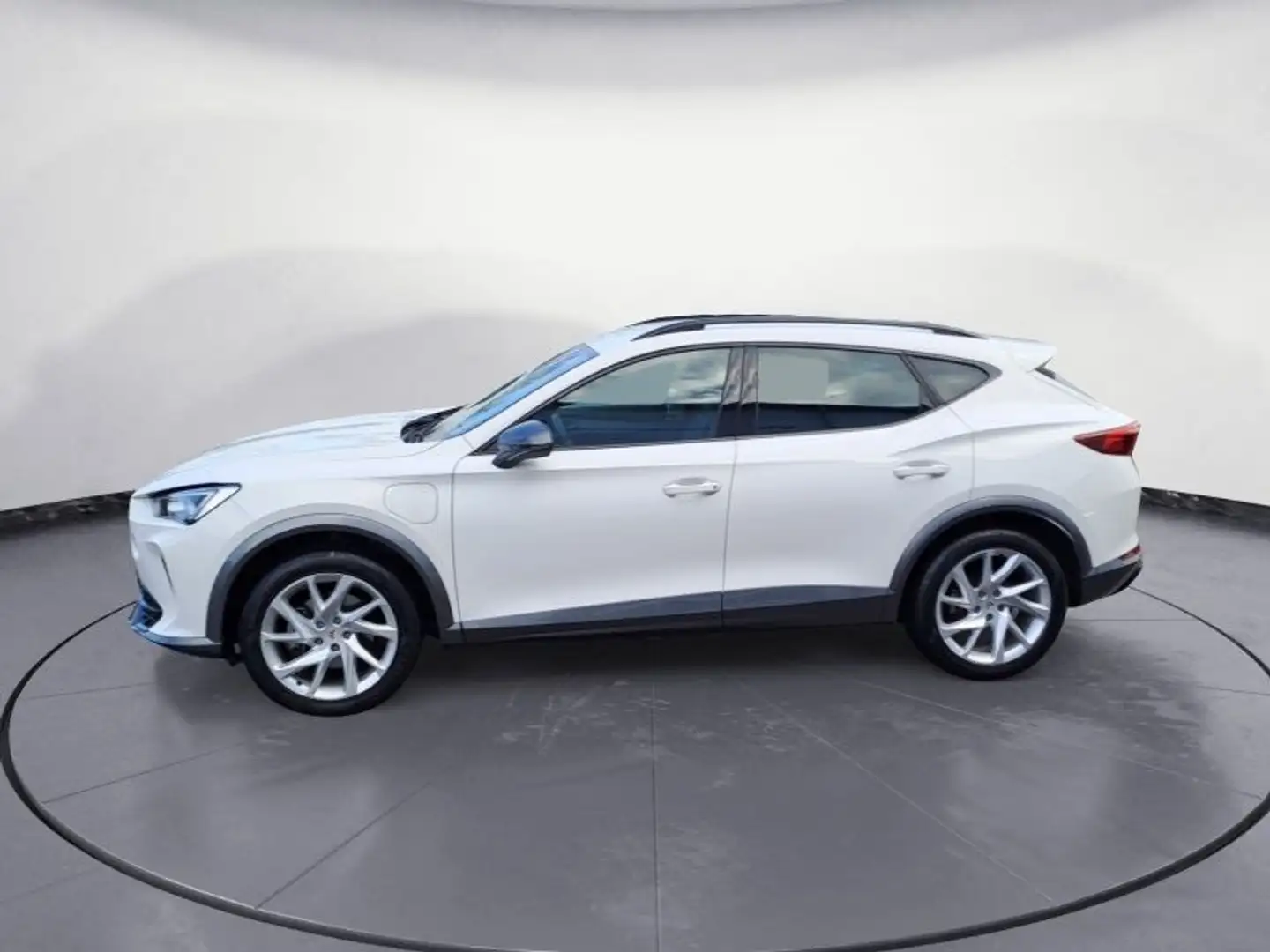 CUPRA Formentor 1.4 TSI DSG electric *e-HYBRID*LED*LAN Weiß - 2