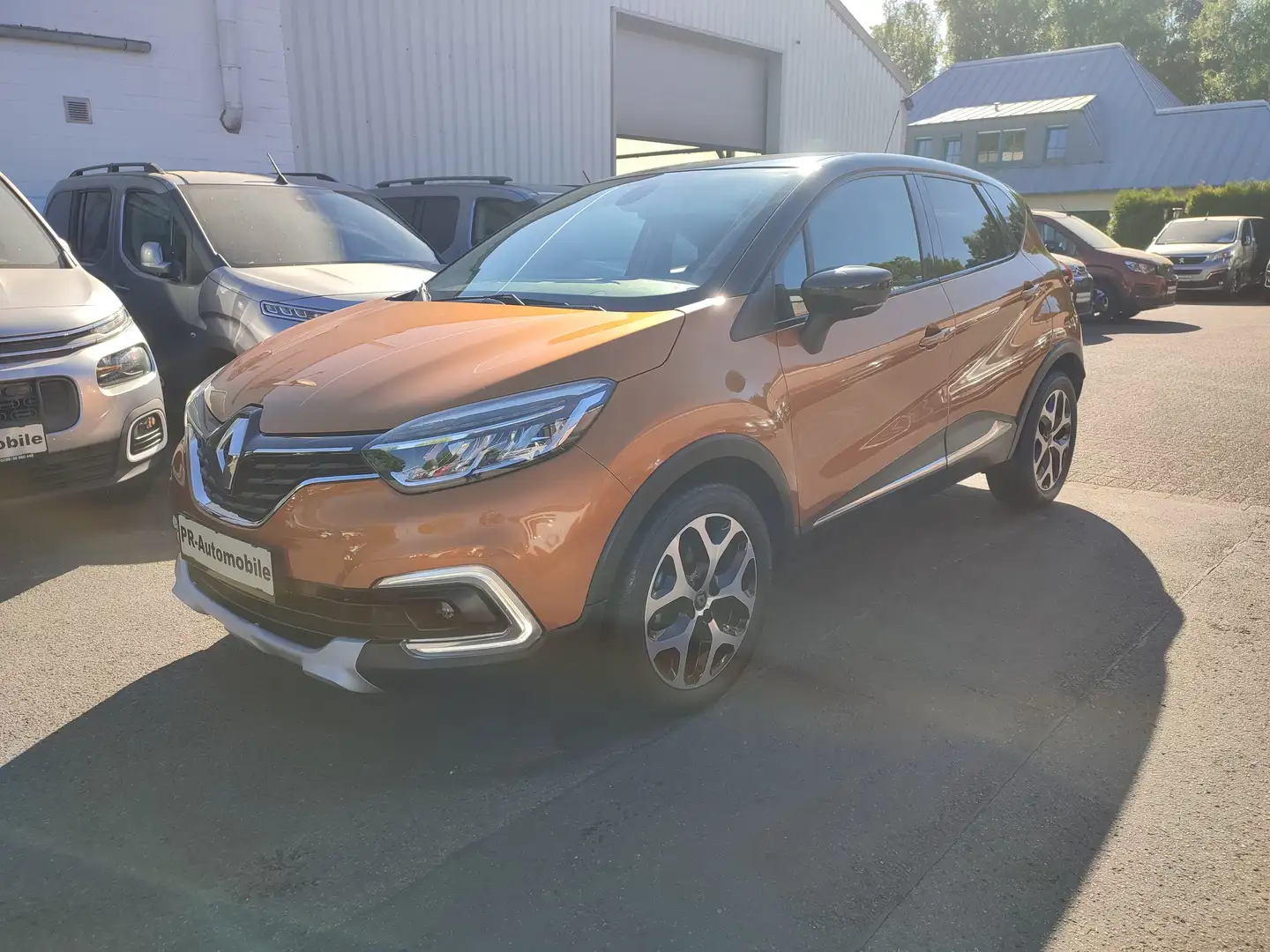 Renault Captur TCe 150 EDC Klimaaut/Automatik/Navi+Cam/PDC v+h Orange - 1