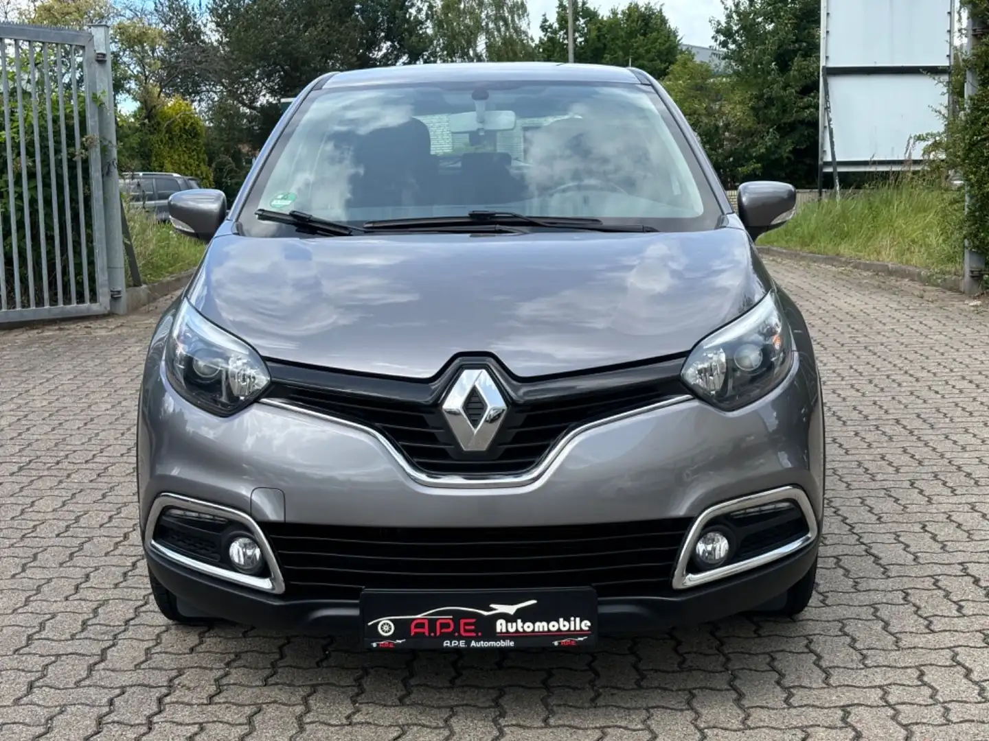 Renault Captur Dynamique Autom. TÜV/AU NEU Grau - 2