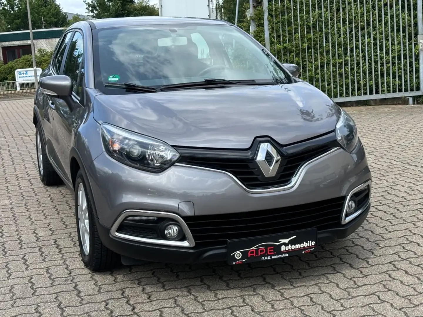 Renault Captur Dynamique Autom. TÜV/AU NEU Grau - 1