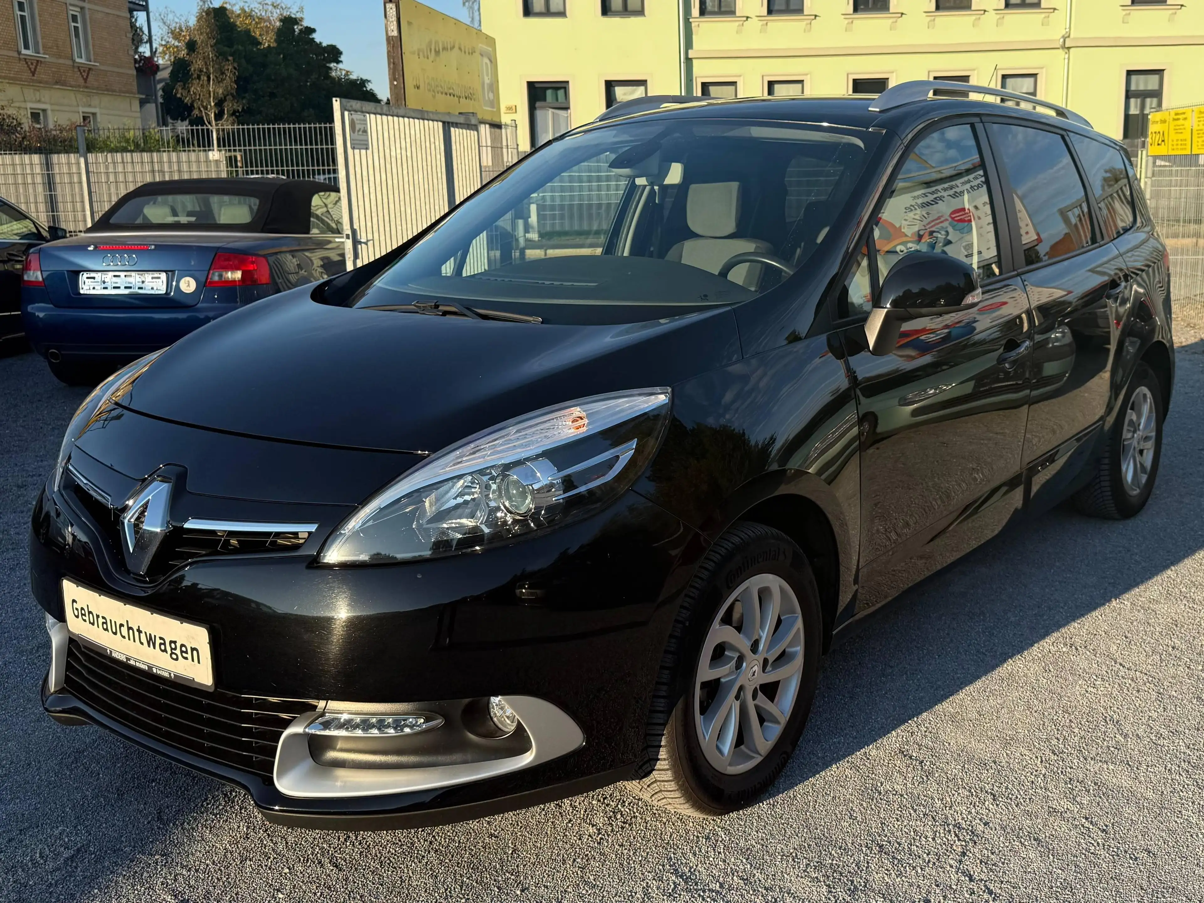 Renault Scenic Grand Paris ERSTE HAND 85000 KM KLIMAAUTOMATIK NAVI SITZHEIZUNG ALUFELGEN ANHÄNGERKUPPLUNG — photo 4