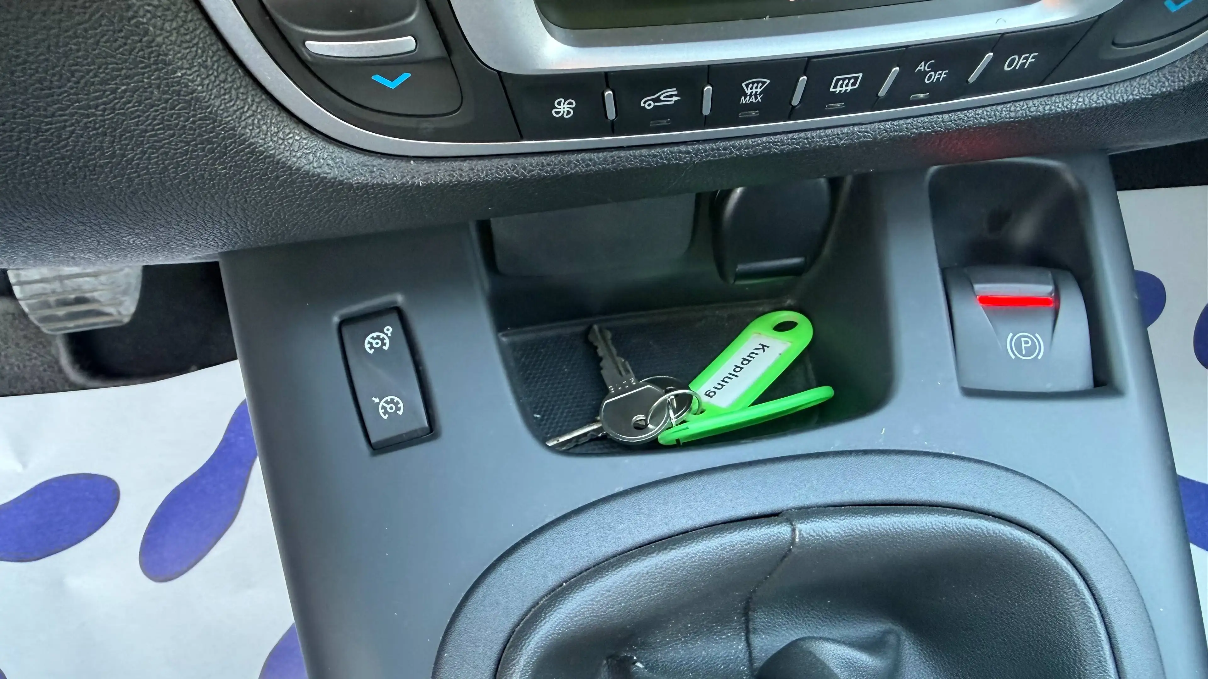 Renault Scenic Grand Paris ERSTE HAND 85000 KM KLIMAAUTOMATIK NAVI SITZHEIZUNG ALUFELGEN ANHÄNGERKUPPLUNG — photo 14