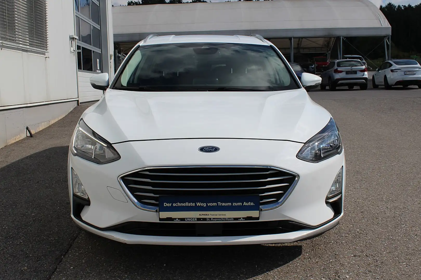 Ford Focus Traveller 1,5 EcoBlue Cool & Connect Aut. Weiß - 2