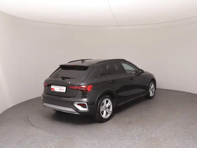 Audi A3 view 4