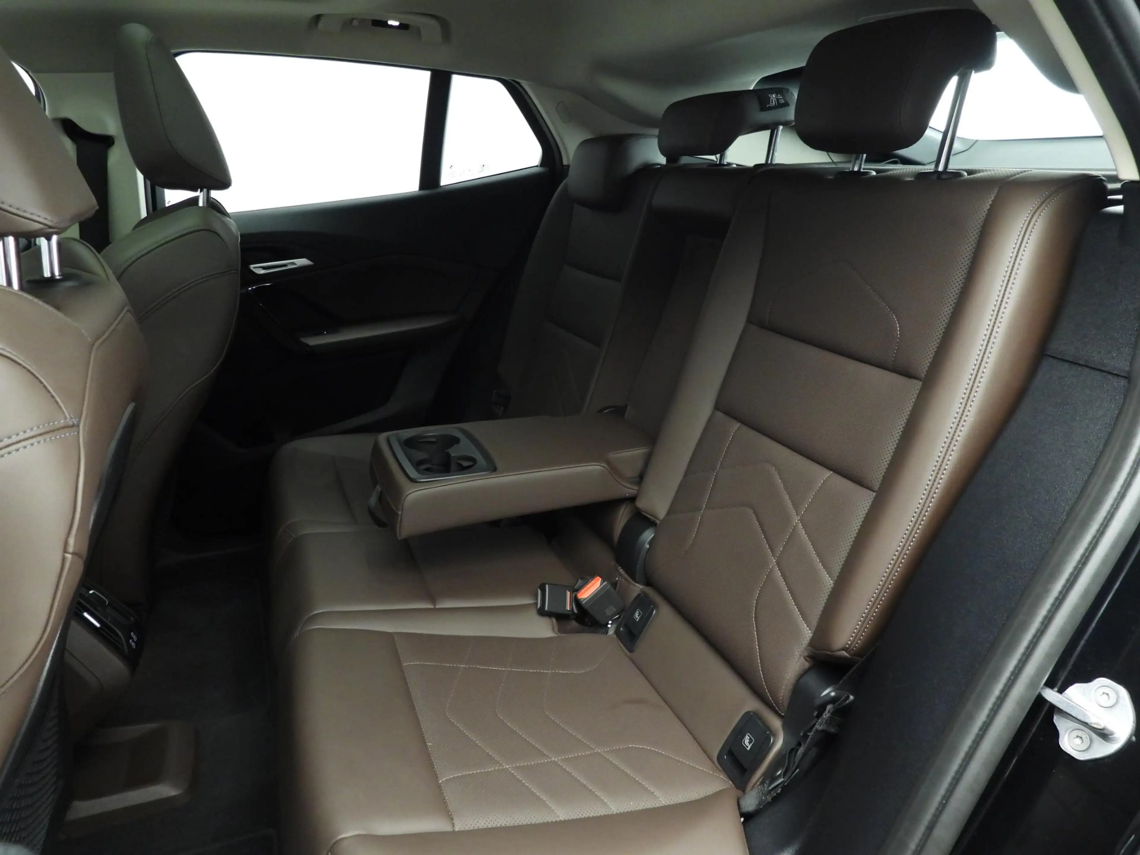 BMW iX2 eDrive20 | LED | Navigatie | Panoramadak | Sportst — photo 9