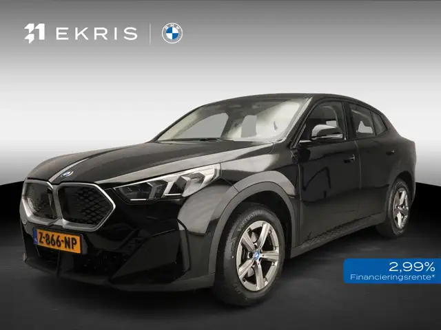 BMW iX2 eDrive20 | LED | Navigatie | Panoramadak | Sportst