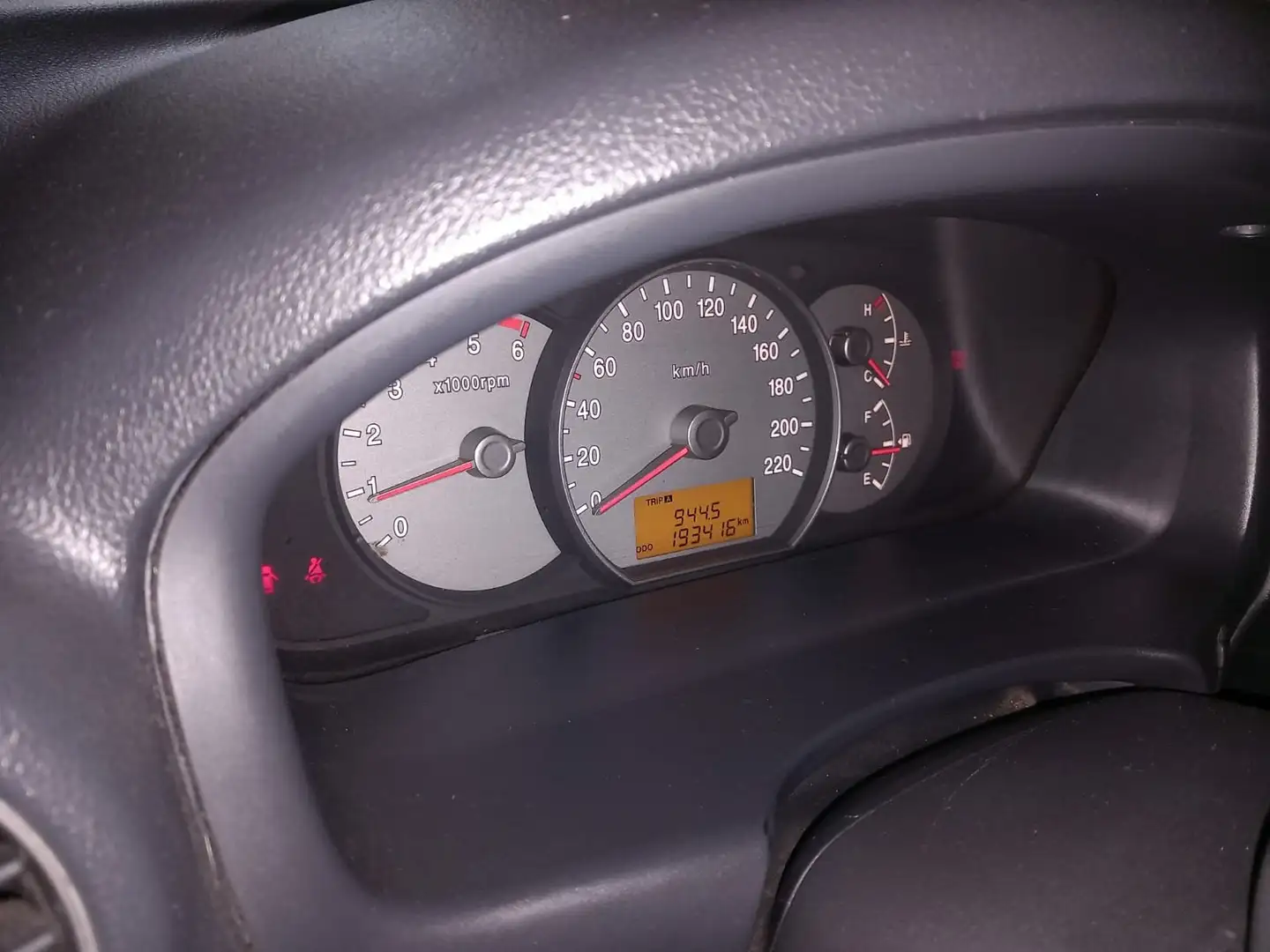 Kia Carens Carens III 2007 2.0 crdi 16v vgt LX Family Černá - 1