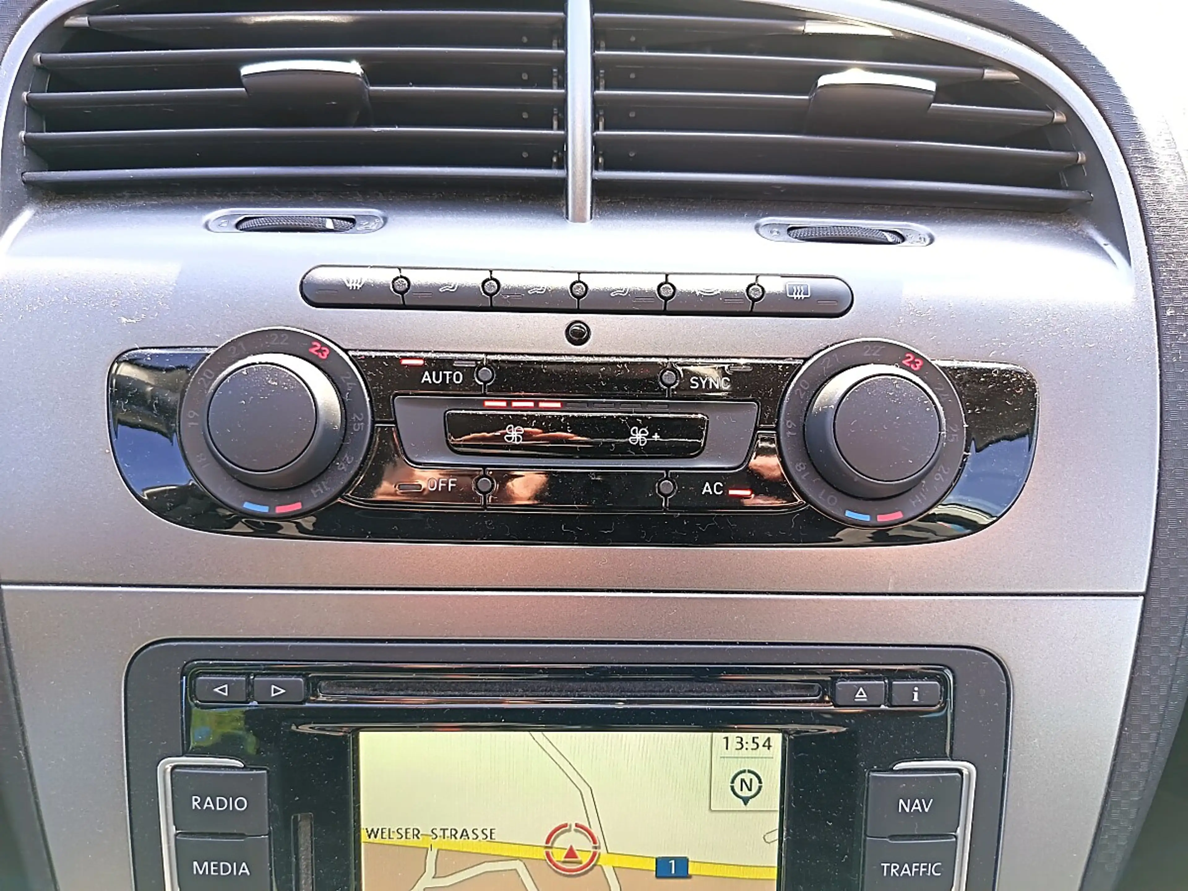 SEAT Altea XL Stadtcowboy 4x4 2,0 TDI — photo 10