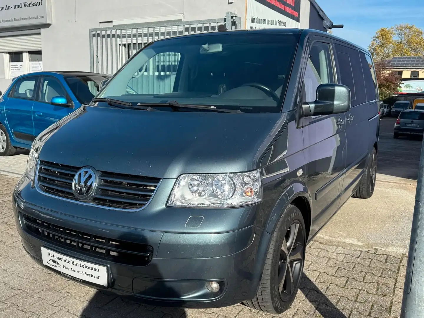 Volkswagen T5 Transporter T5*Camper Bett*Brenner*Tisch*Standheizung*AHK*DP Grijs - 1