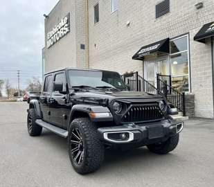 OVERLAND 4x4 CREW CAB|CLEAN CARFAX|LOW KMS|UPGRADE