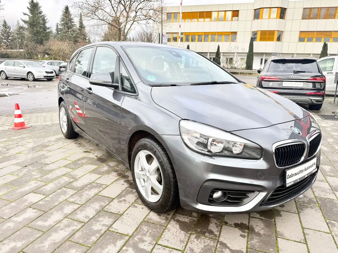 BMW 218 iActiveTourer Advantage,Automatik,Navi,Sitzh Gris - 2