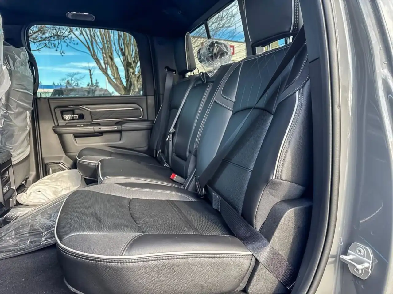 RAM 3500 снимка RAM 3500