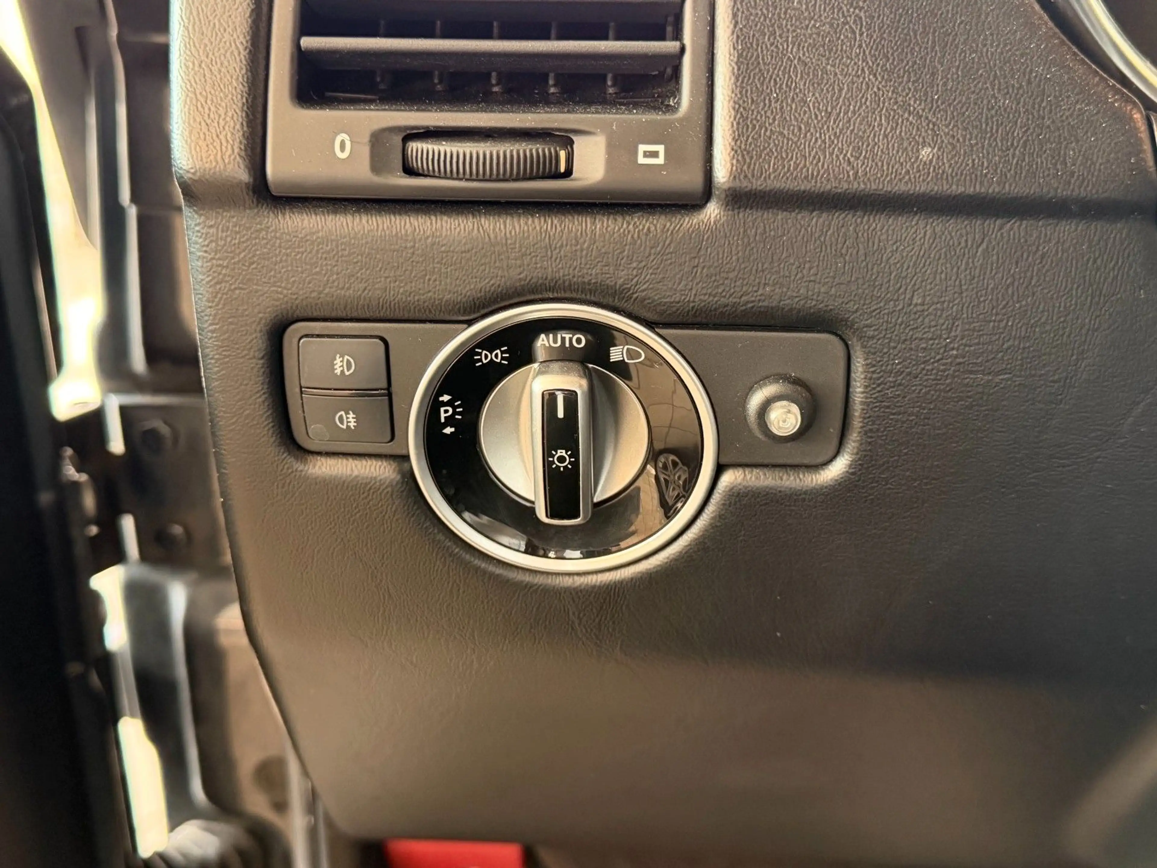 Mercedes-Benz G 350 d BT 7G-Tr. SHD SHZ Xenon Ambiente Comand — photo 14