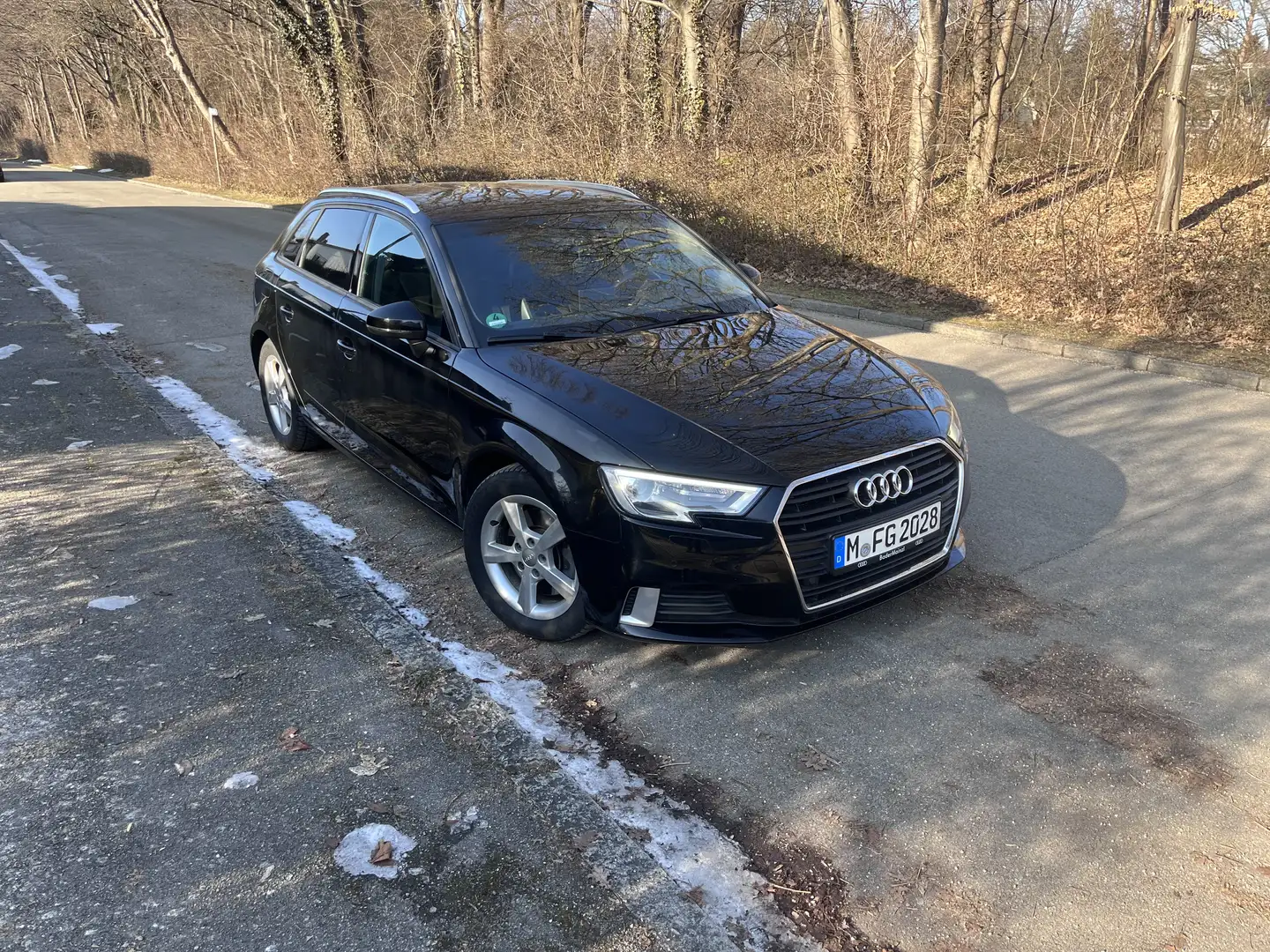 Audi A3 35 TDI sport Schwarz - 2