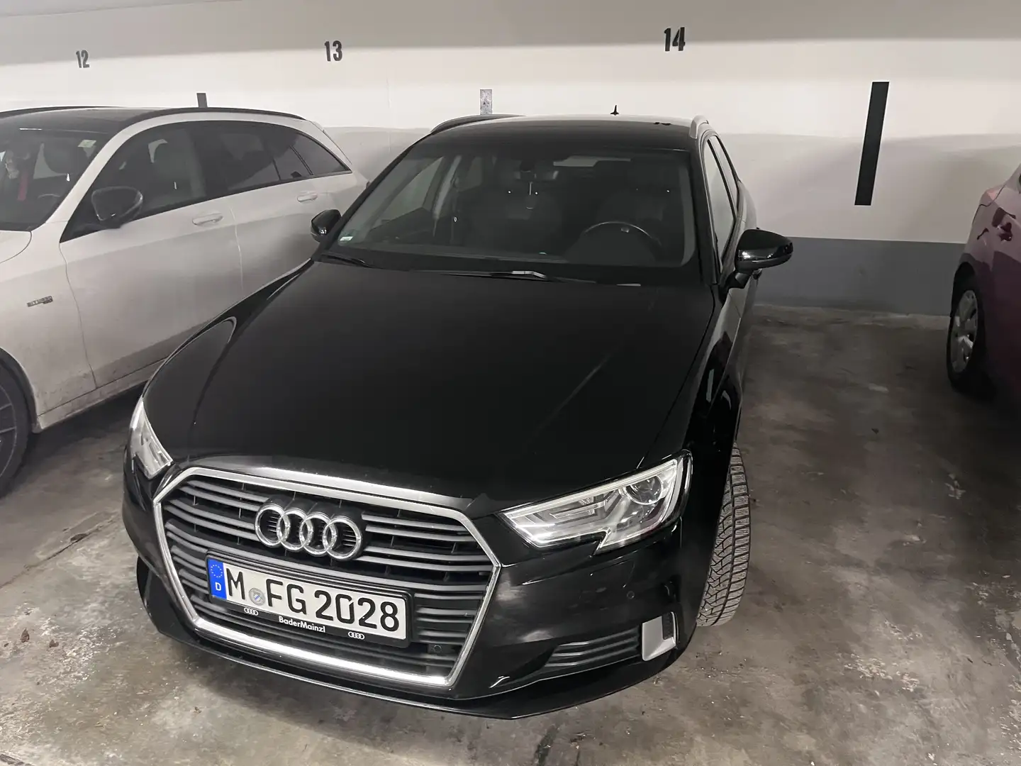 Audi A3 35 TDI sport Schwarz - 1