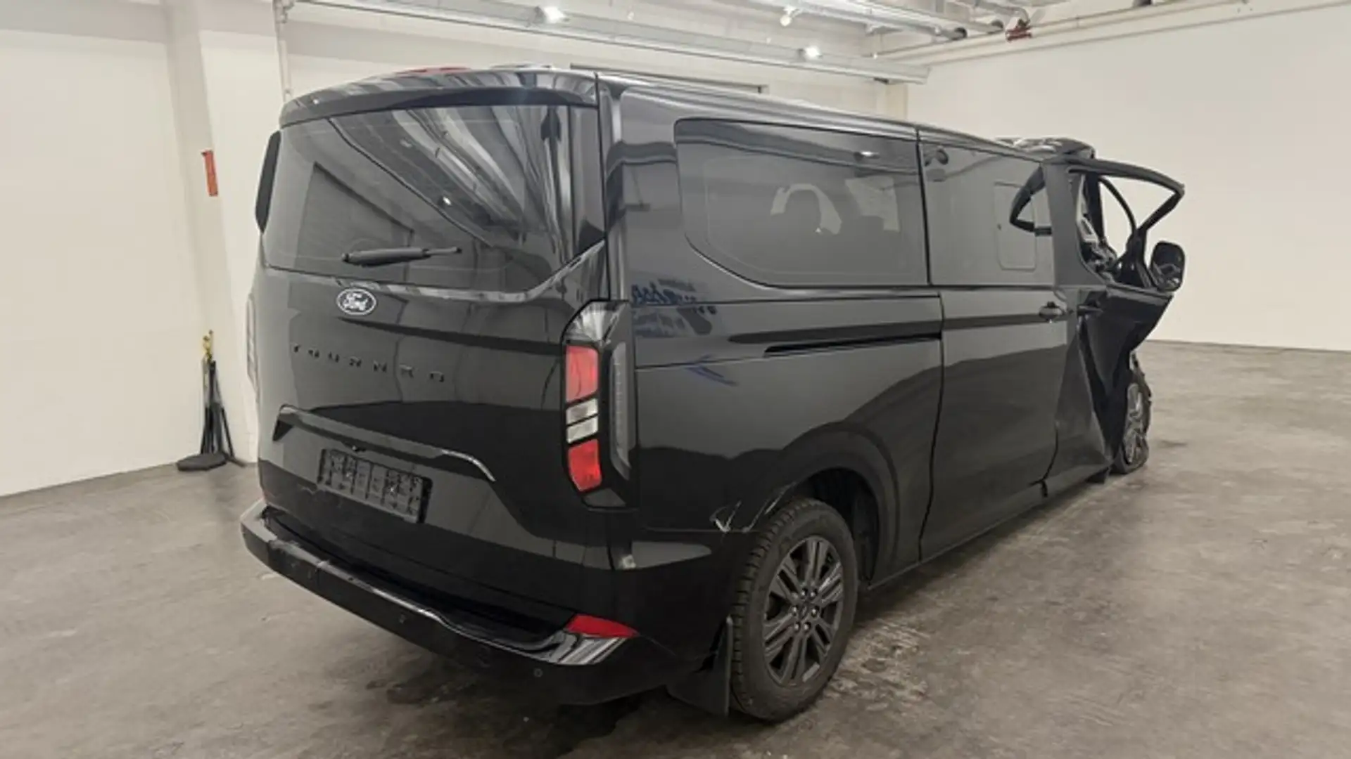 Ford Tourneo Custom L2H1 Titanium Aut *Kamera*8-Sitze Schwarz - 2