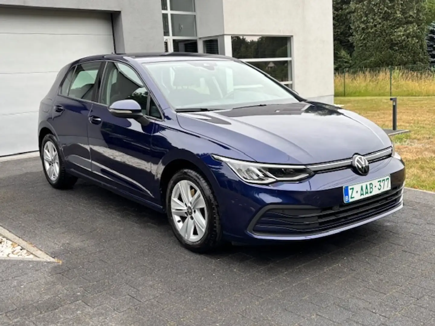 Volkswagen Golf Golf 1.0 eTSI DSG Life- 64738km-GPS-Camera-Cruise Blauw - 1