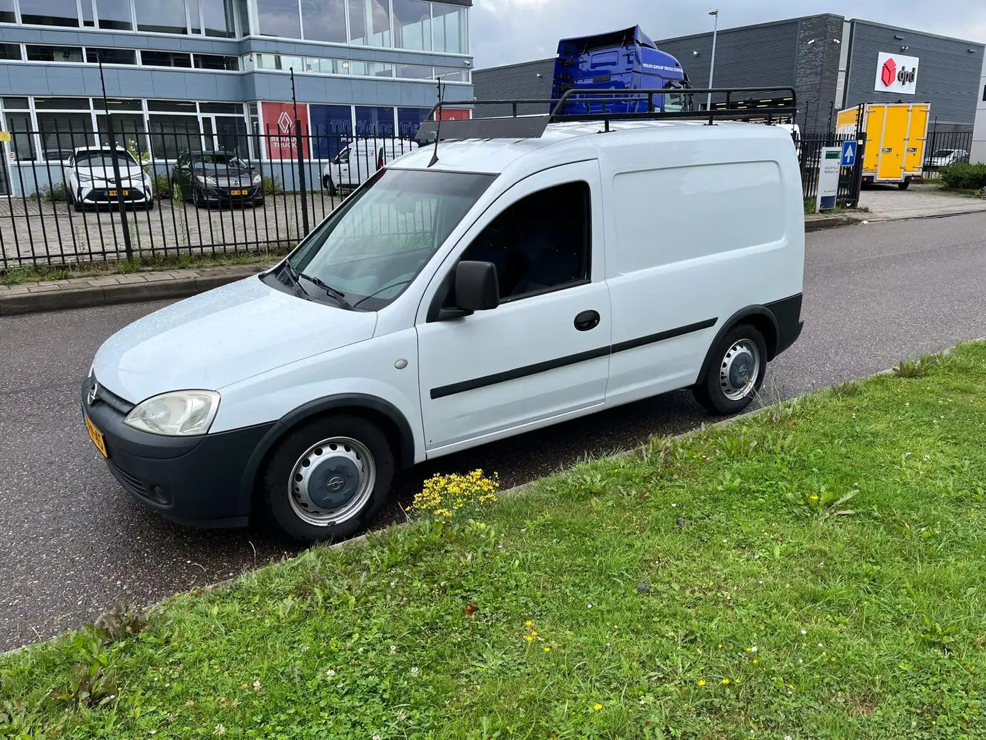 Opel Combo 1.3 CDTI, Airco, Radio, Roofrack Wit - 2