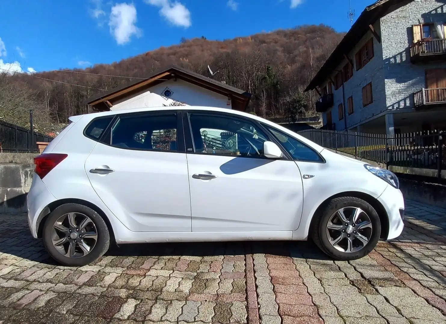 Hyundai iX20 ix20 1.6 mpi App Mode Bianco - 1