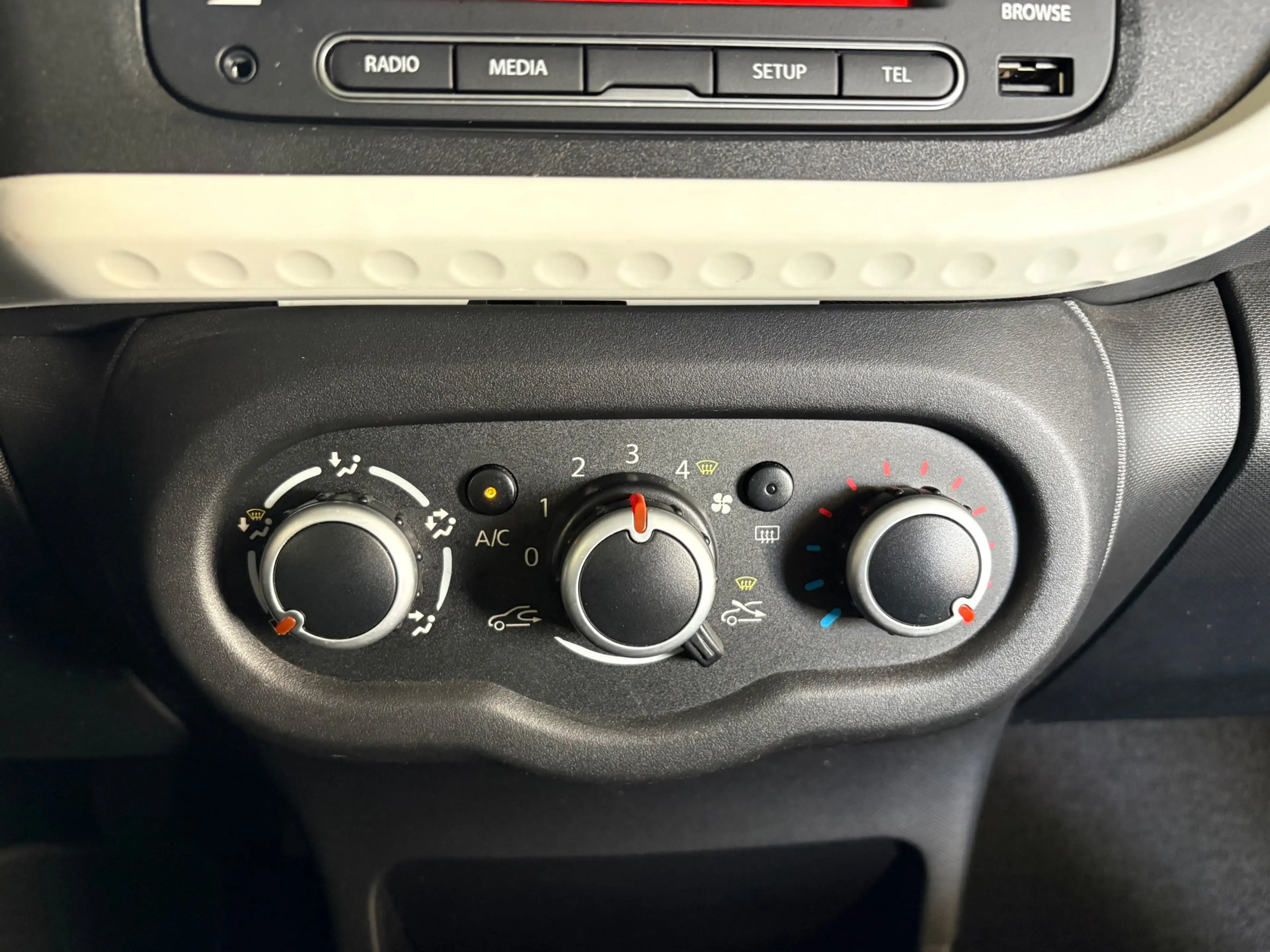 Renault Twingo 1.0 SCe Collection Cruise|Led|Airco|Bluetooth — photo 23