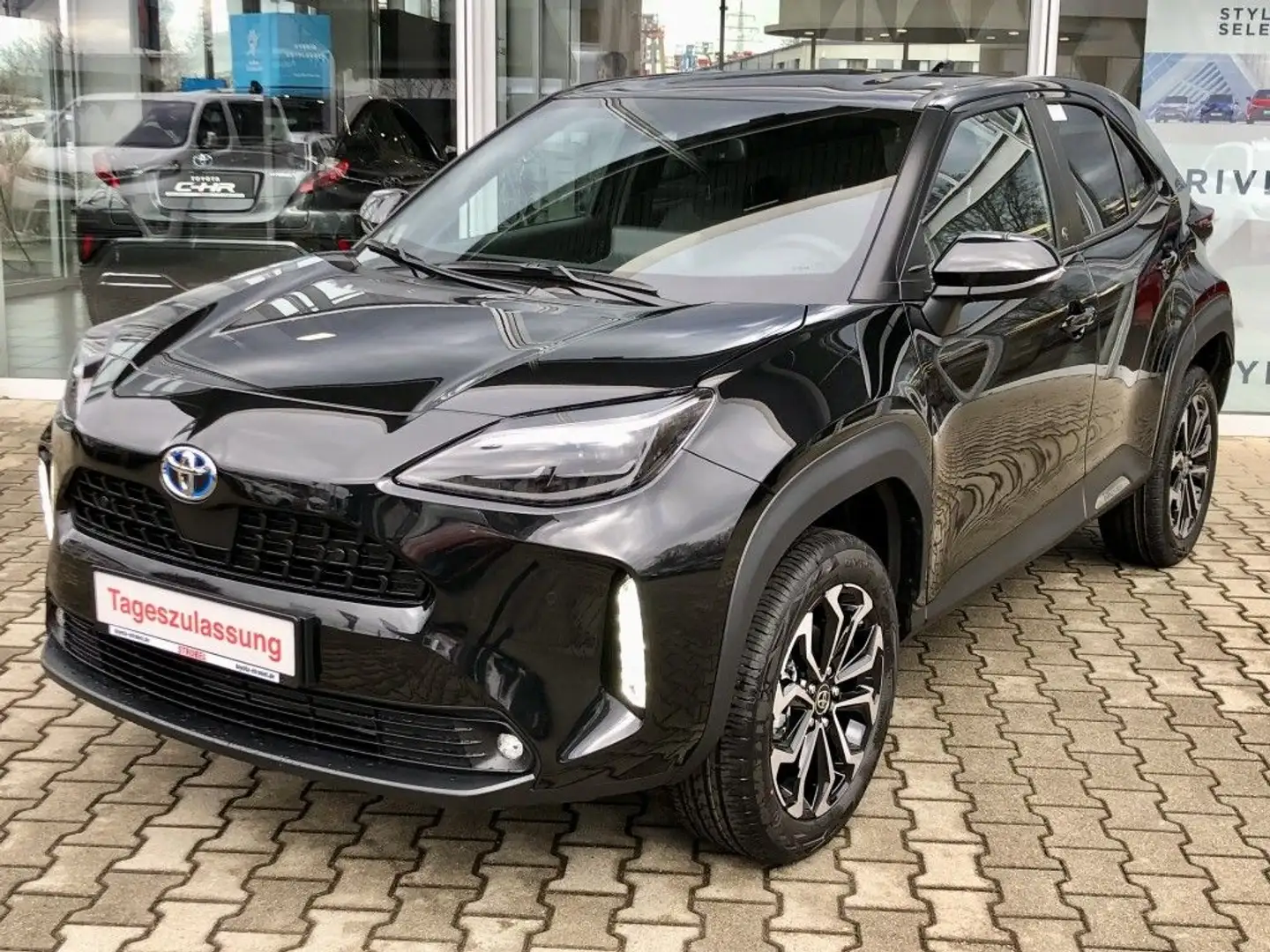 Toyota Yaris Cross Hybrid 130 1.5 VVT-i Team Deutschland - 2