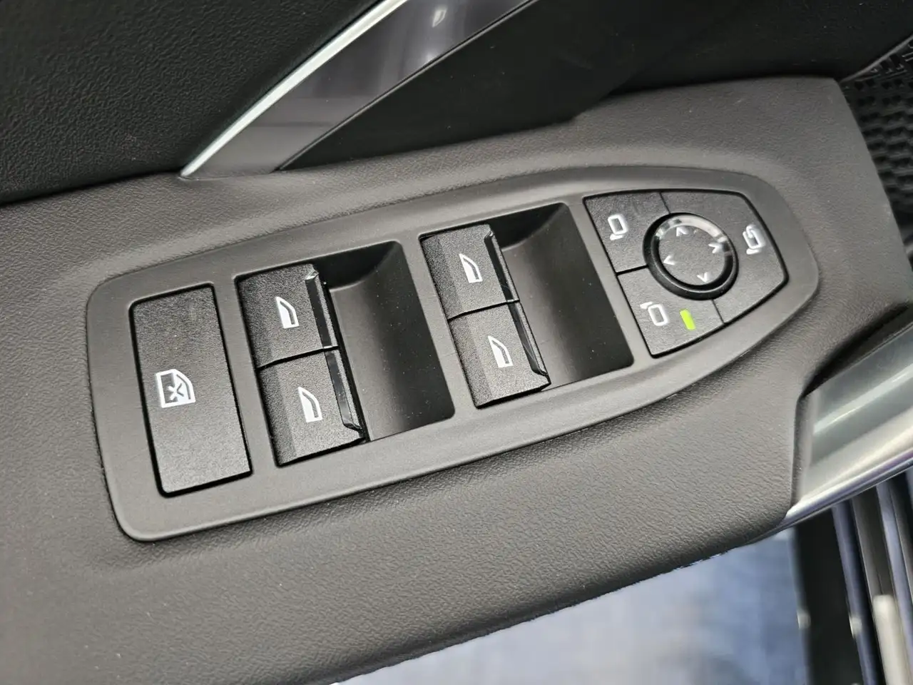 BMW X2 M-Sport PRO Camera Tetto Navi PDC NEW MODEL, миниатюра 13