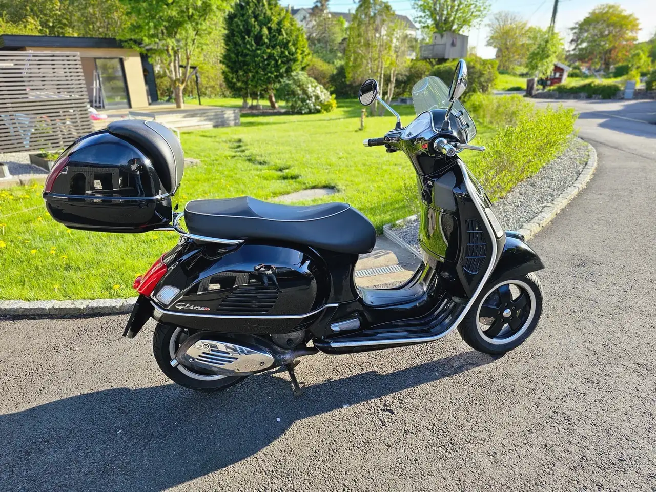 Vespa GTS 125