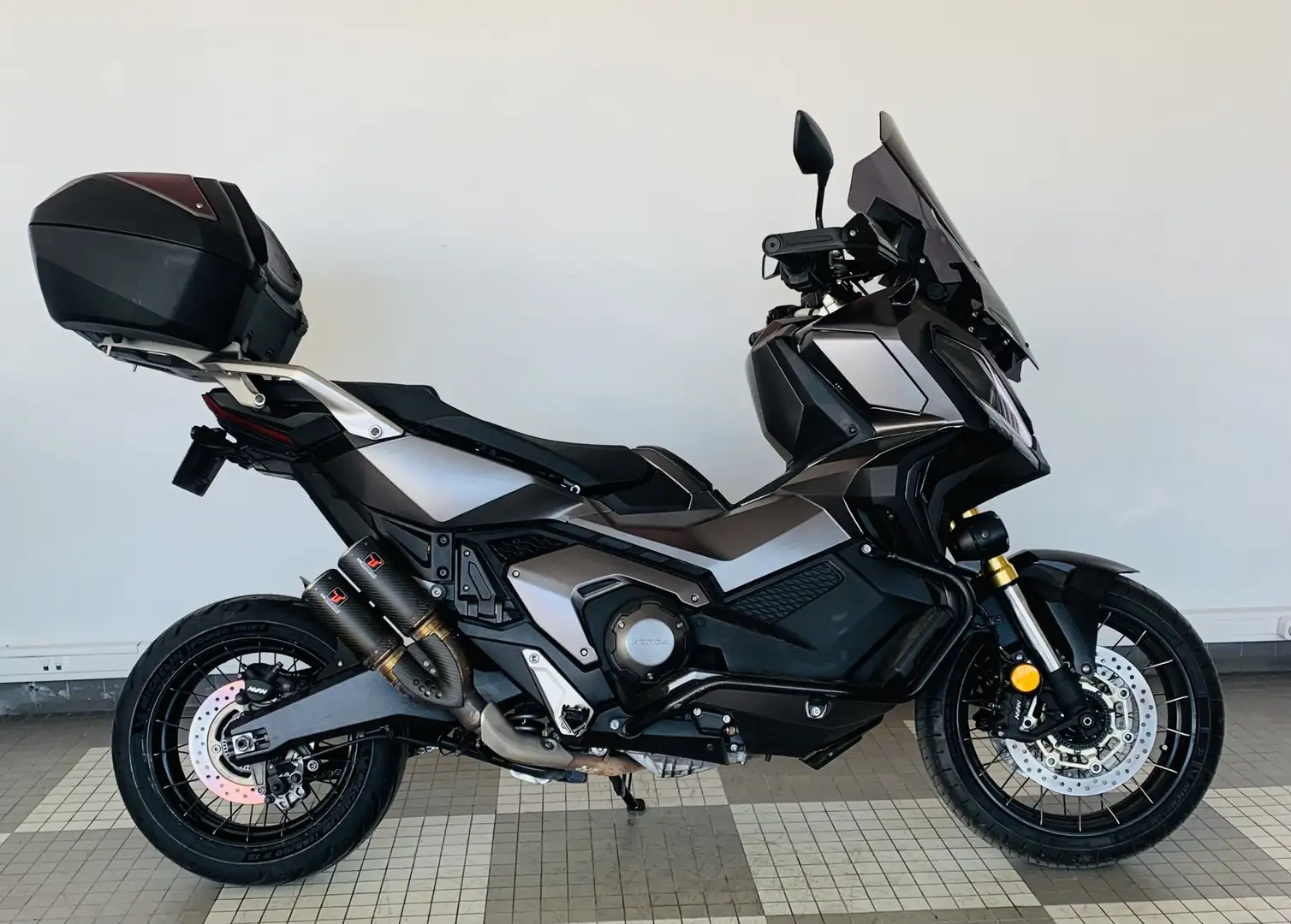 Honda X-ADV Gris - 1
