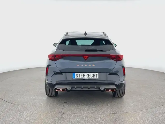 Cupra Formentor view 4