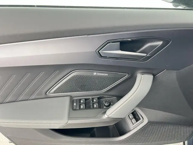 Cupra Formentor view 11