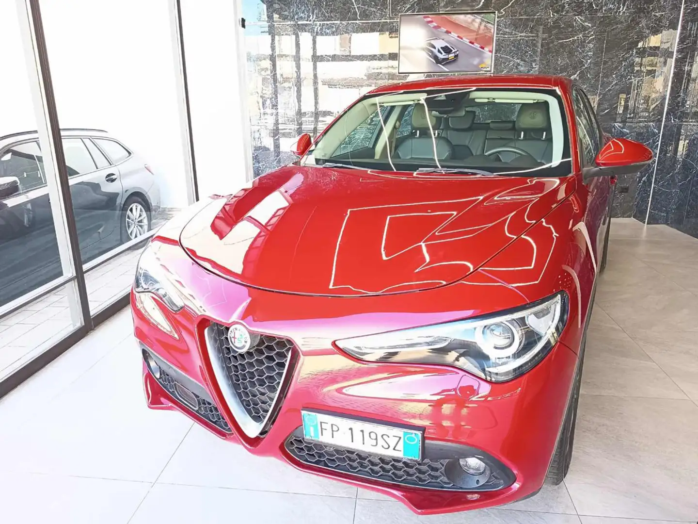 Alfa Romeo Stelvio 2.2 Turbodiesel 180 CV AT8 RWD Executive Rosso - 2