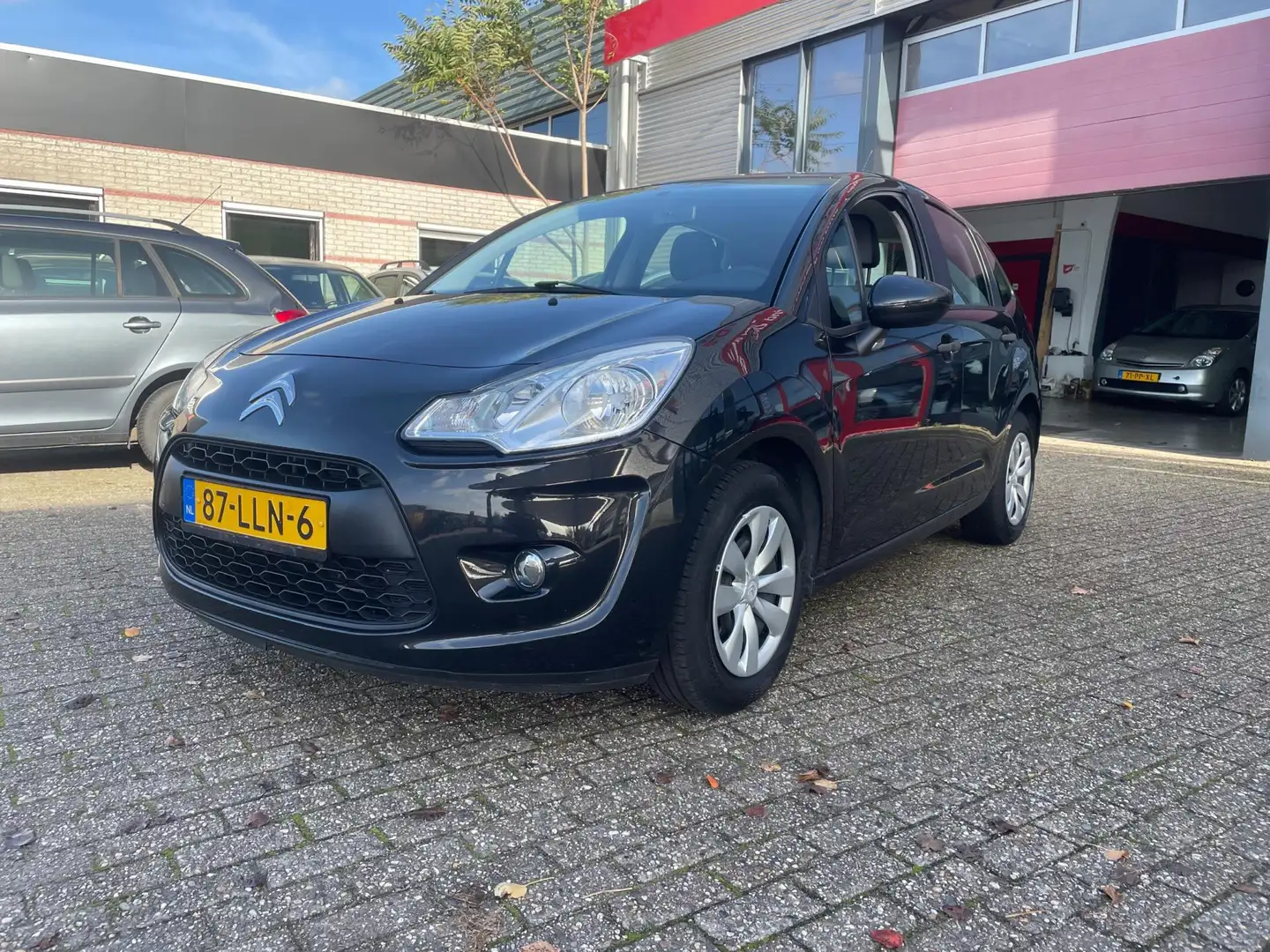 Citroen C3 1.1 Essentiel nette auto airco Zwart - 1